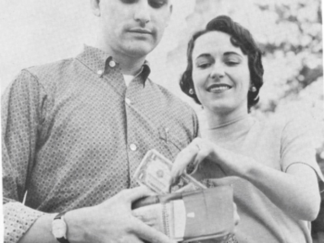 Campus_Marriage_Money