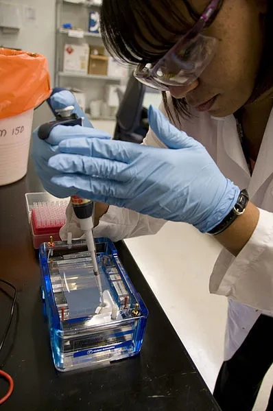 UT-Austin Opens Groundbreaking Drug Research Laboratory
